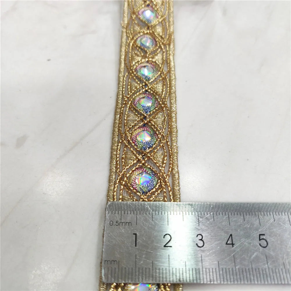 2.5/4.5 cm Width Colorful Sequins Gold thread Lace 3D Embroidered Webbing White Sewing Lace for Wedding Needlework Dress